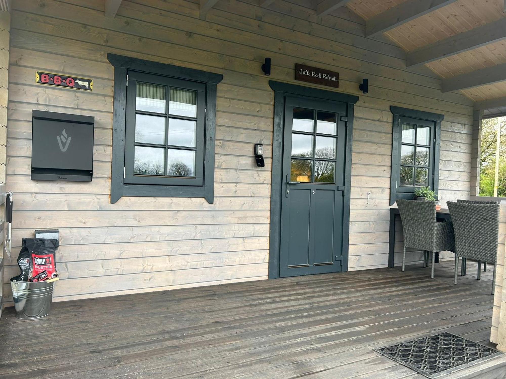 Little Rock Retreat Log Cabin With Hot Tub Castletown Gheoghegan ภายนอก รูปภาพ