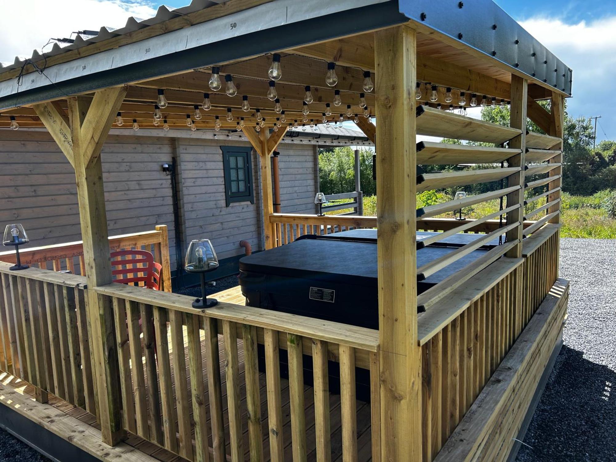 Little Rock Retreat Log Cabin With Hot Tub Castletown Gheoghegan ภายนอก รูปภาพ