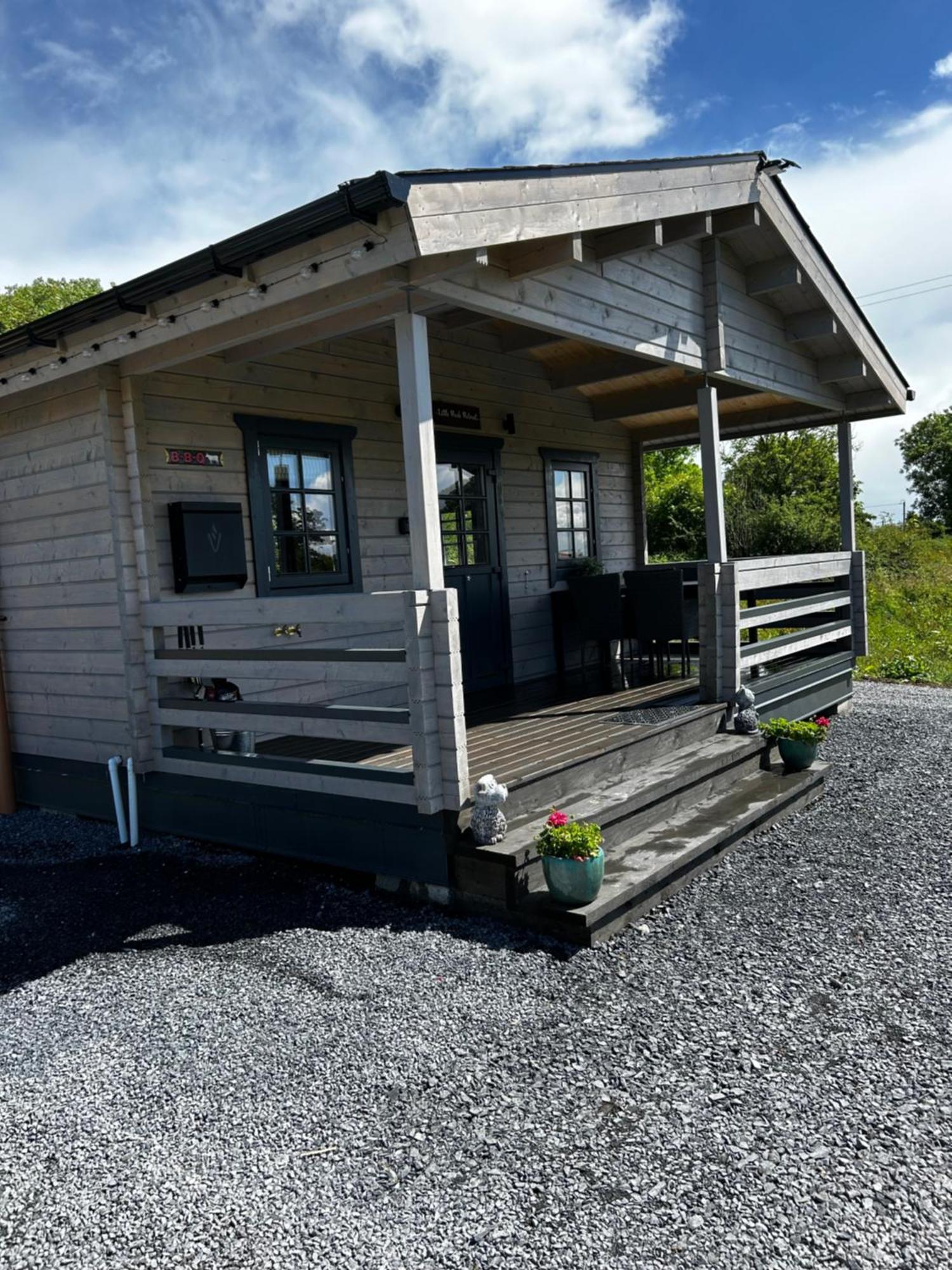 Little Rock Retreat Log Cabin With Hot Tub Castletown Gheoghegan ภายนอก รูปภาพ