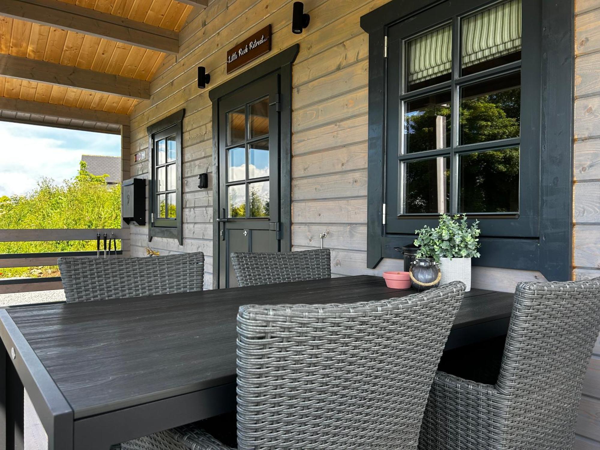 Little Rock Retreat Log Cabin With Hot Tub Castletown Gheoghegan ภายนอก รูปภาพ